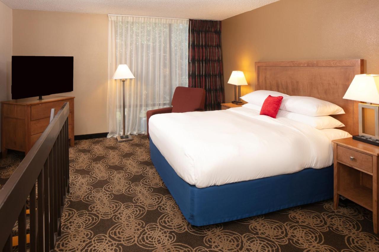 Red Lion Hotel Houston Intercontinental Airport Экстерьер фото